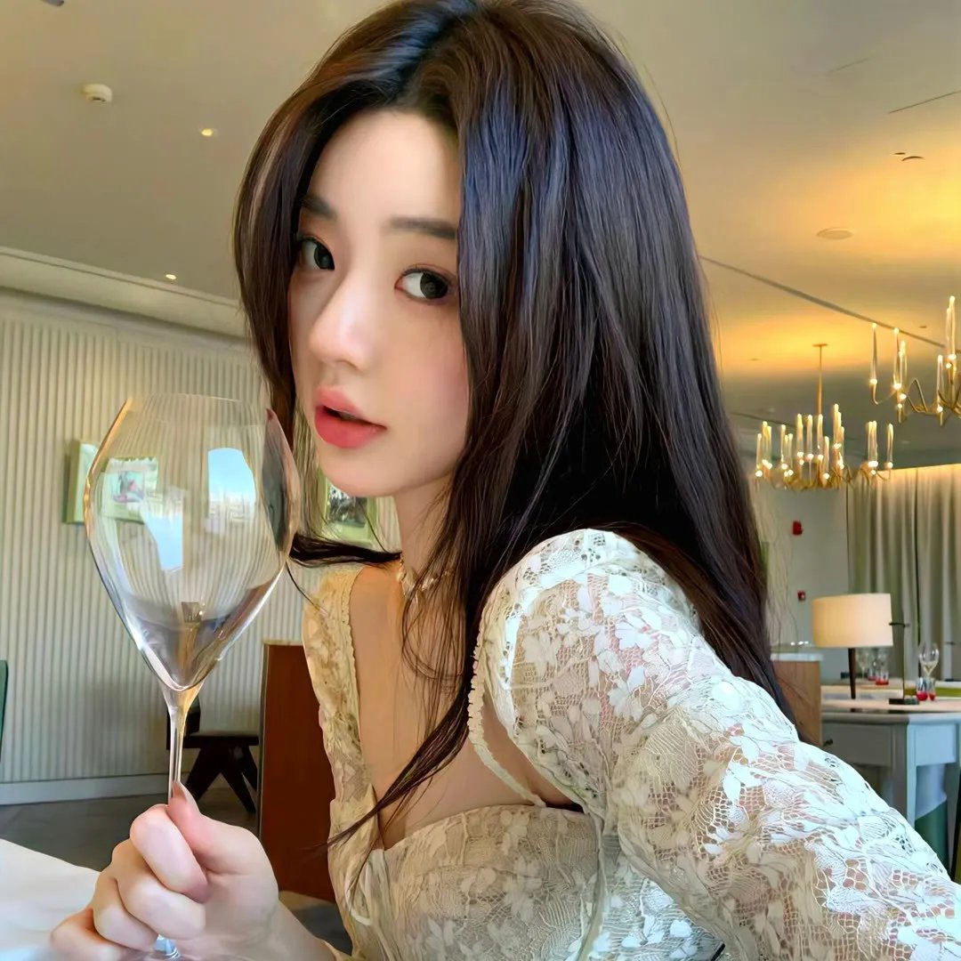 王传君 